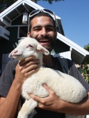 Le Bleu Tadros, Hugo