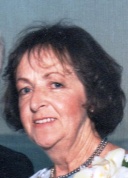 Farrah (née Robitaille), Aline