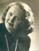 SAINT-HILAIRE, Monique